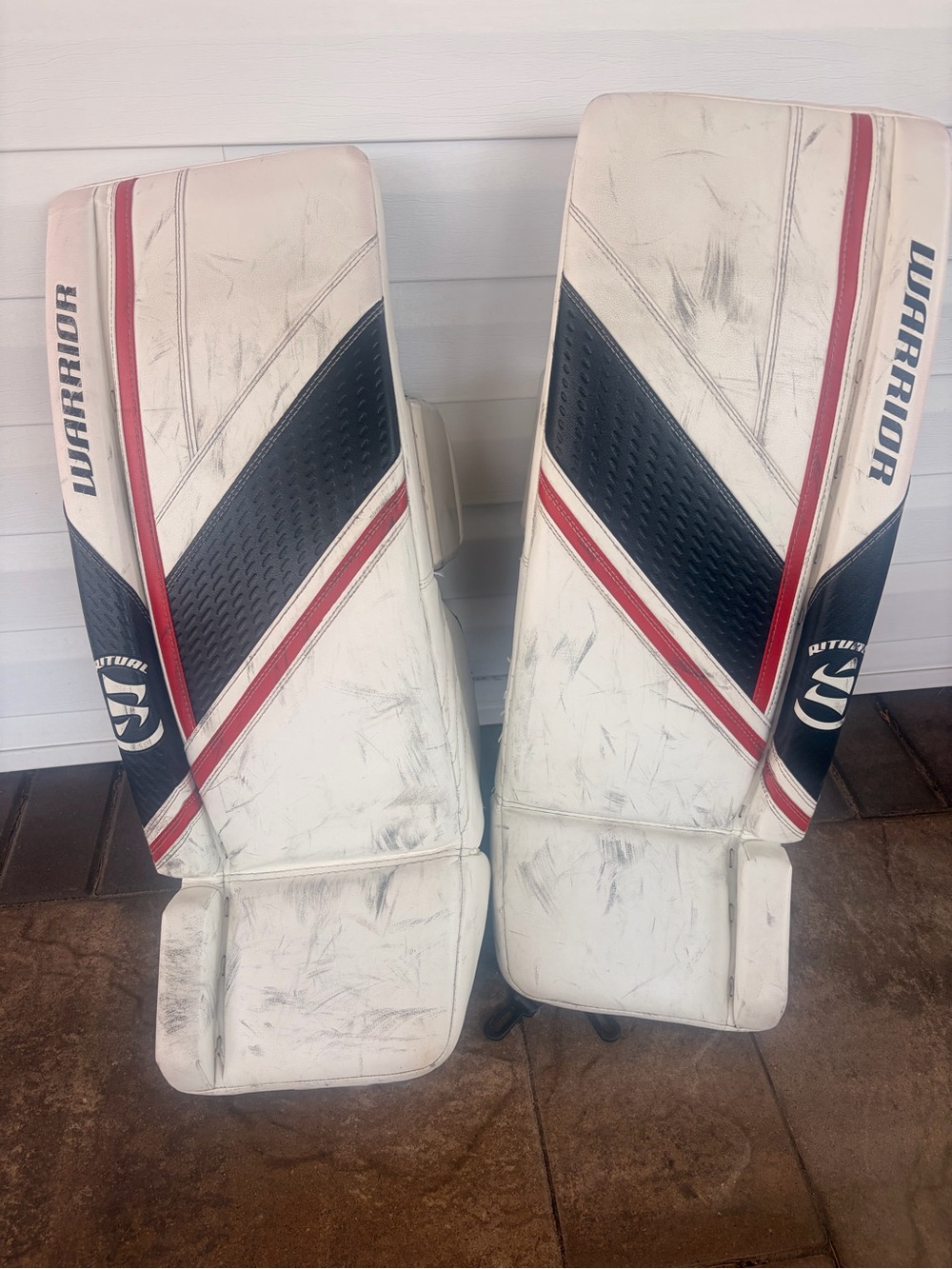 Warrior Goalie Leg Pads in White, black & Red. Ritual g6